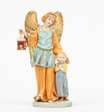 Ange Gardien avec un petit garçon (174C) coloration porcelaine, H 17 cm