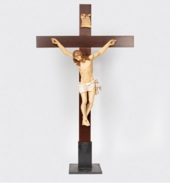 Crucifix n° 13, 200x115 cm (Corps en résine)
